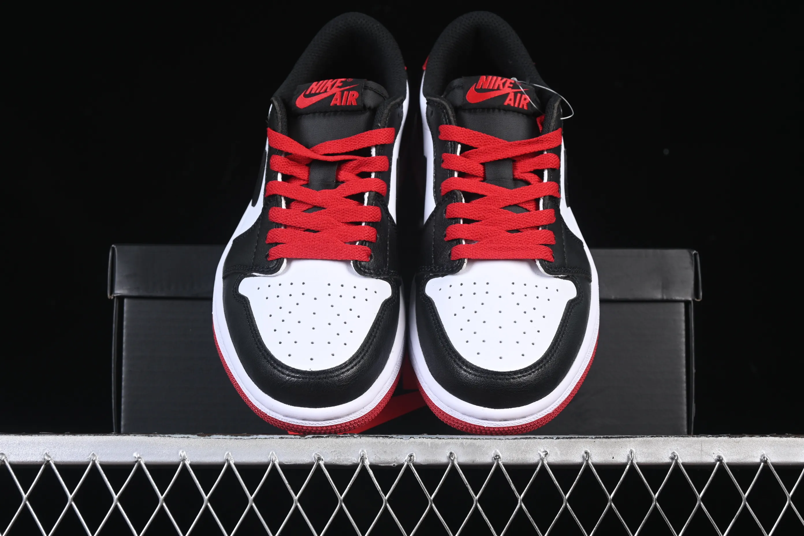 All categories Air Jordan Jordan series basketball shoes Air Jordan 1 Low Air Jordan 1 Low OG "Black Toe" AJ1 Joe 1 black toe low-top cultural casual sneakers CZ0790-106